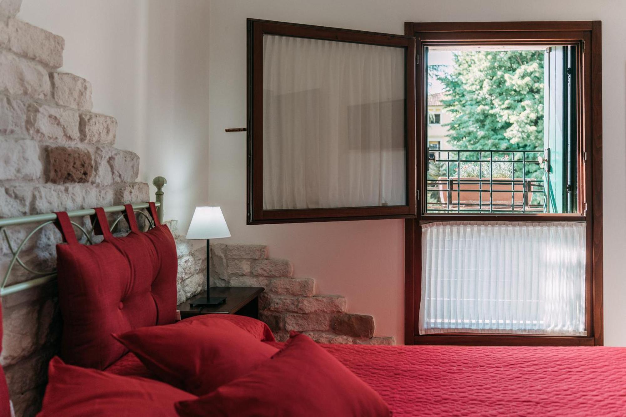 Palladio Apartment - Vista Fiume, In Centro Con Garage Виченца Экстерьер фото